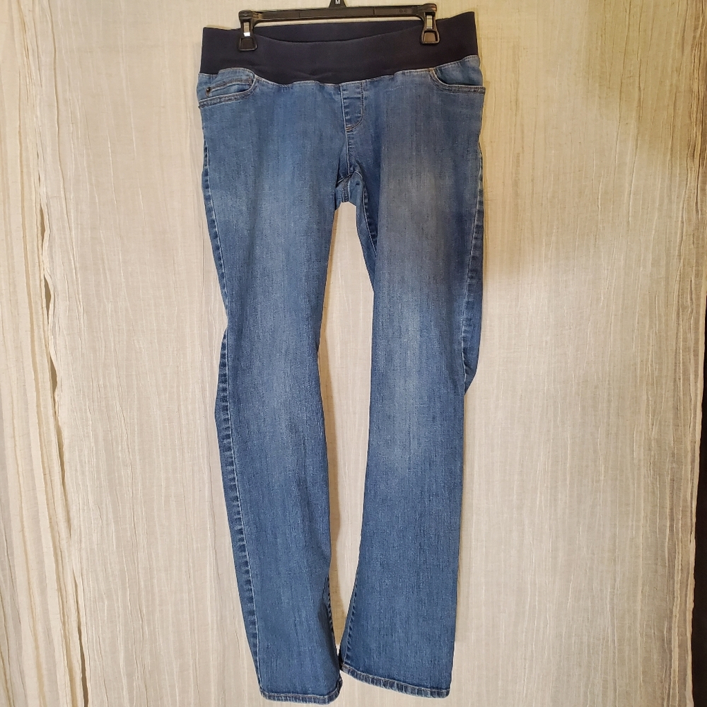 Liz Lange maternity jeans size 6